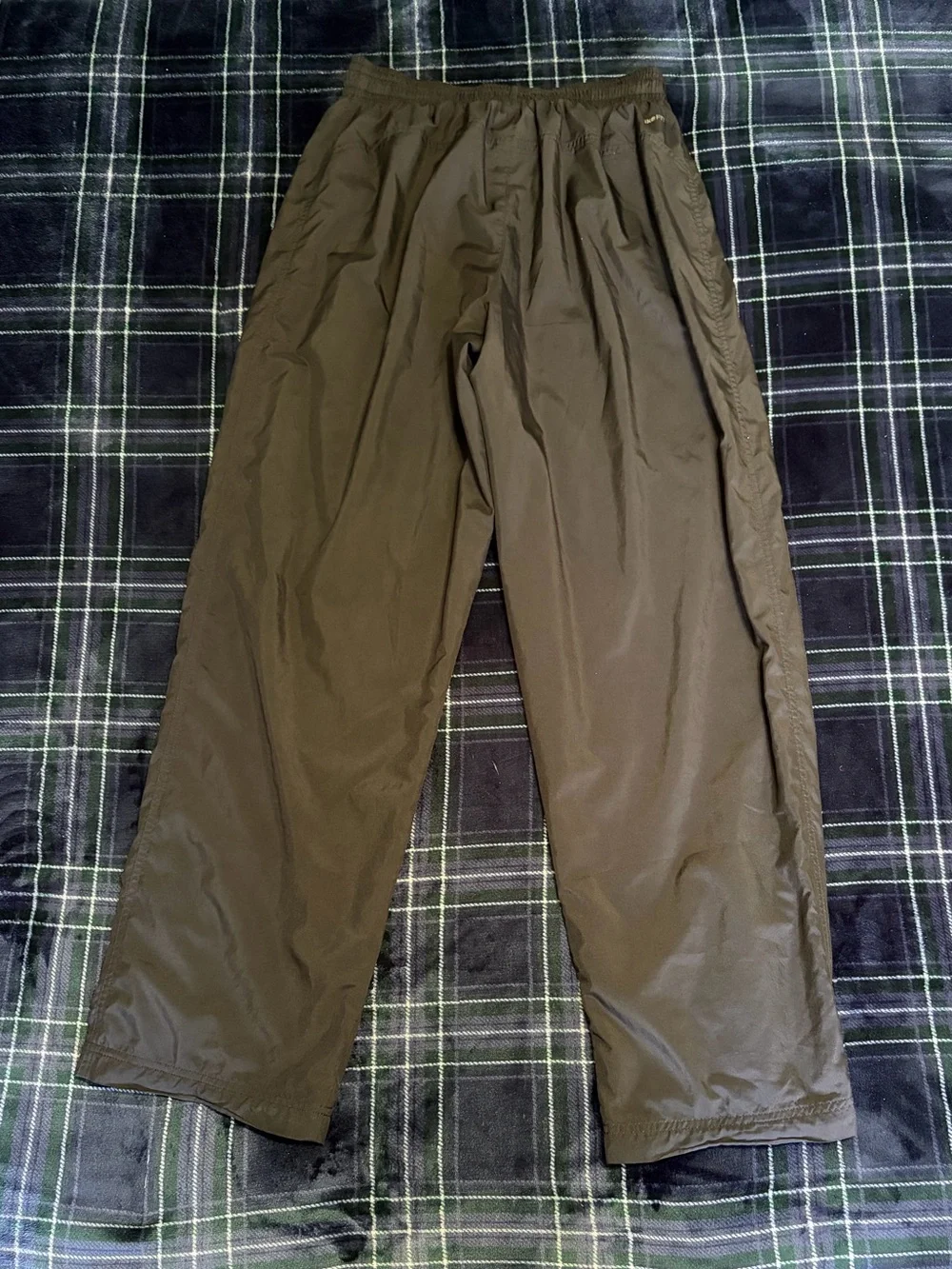 Y2K 2000s Nike black track-pants. Size L.